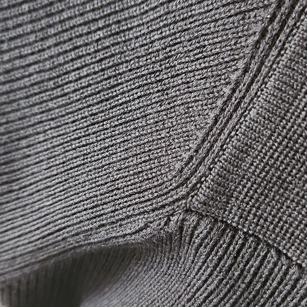 Theory Black Crewneck Sweater - Picture 9 of 9